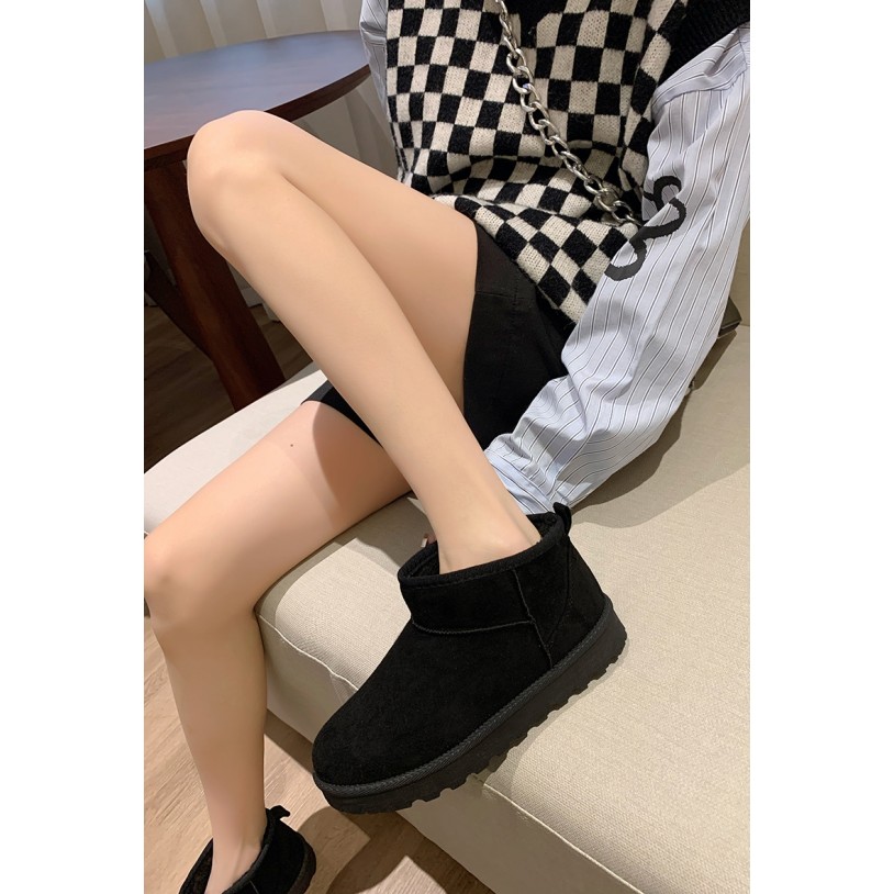 Y32