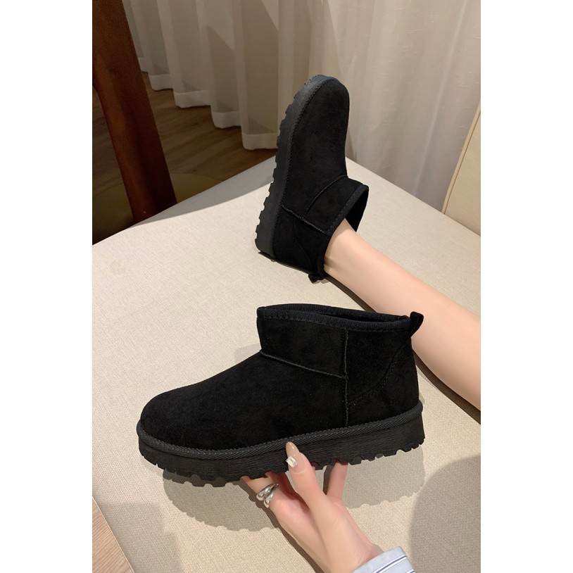 Y32
