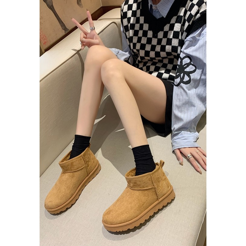 Y32