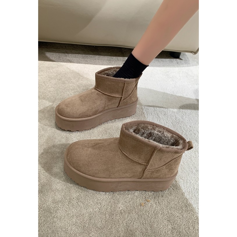 Y35