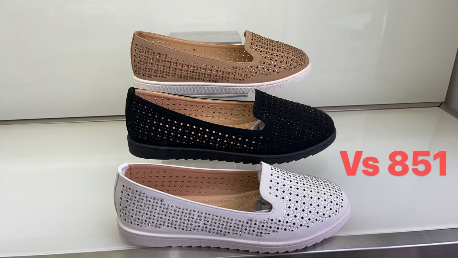 VS 851