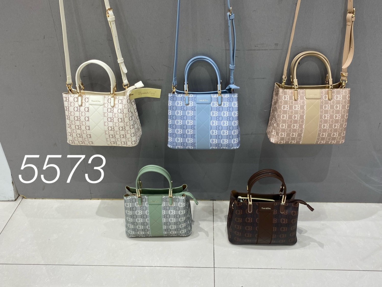 22B-5573(3B1