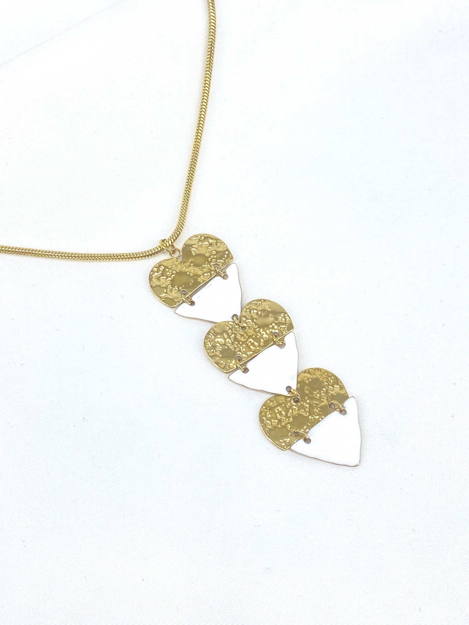 COLLIER55-1