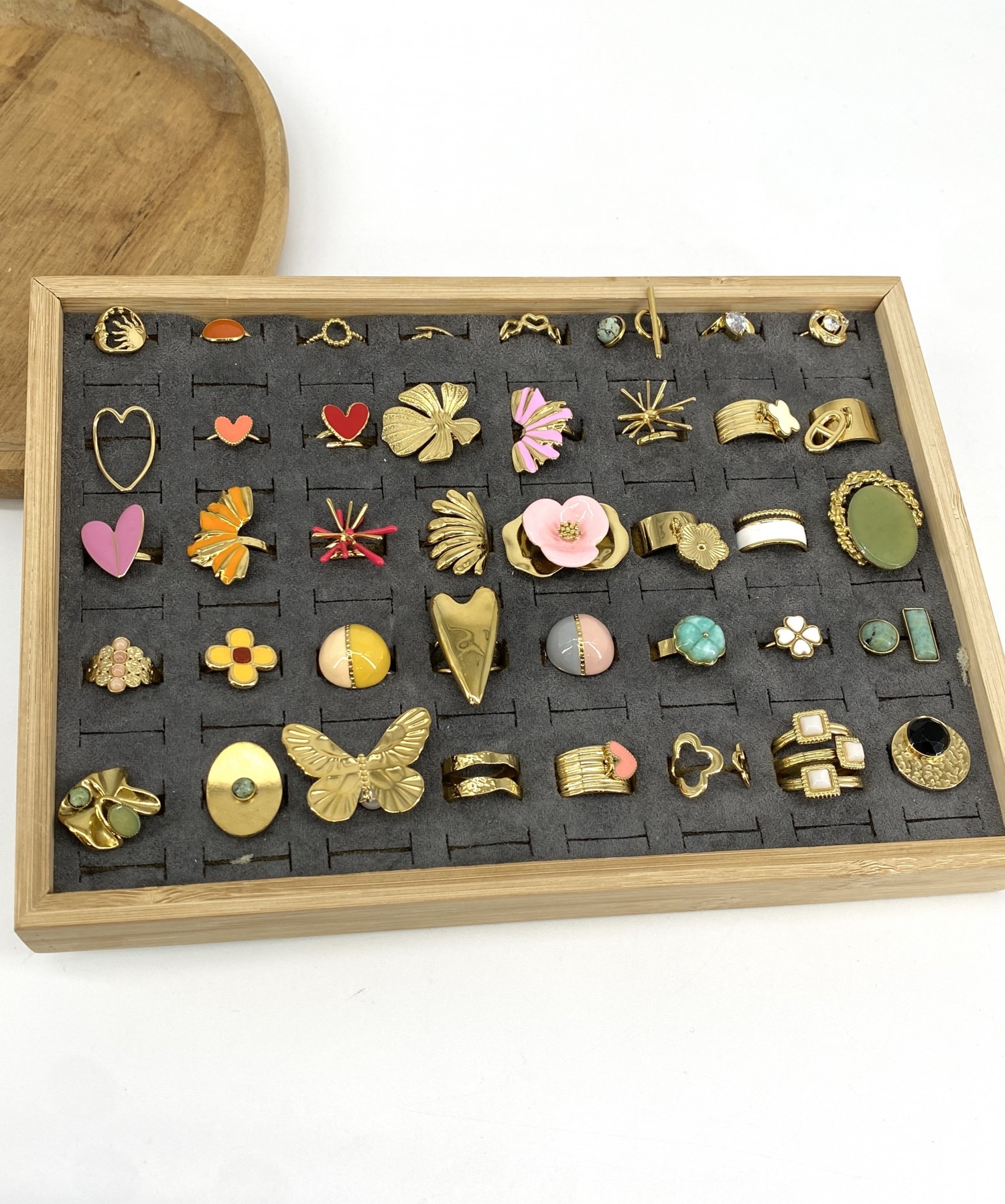 LOT40BAG1390-1